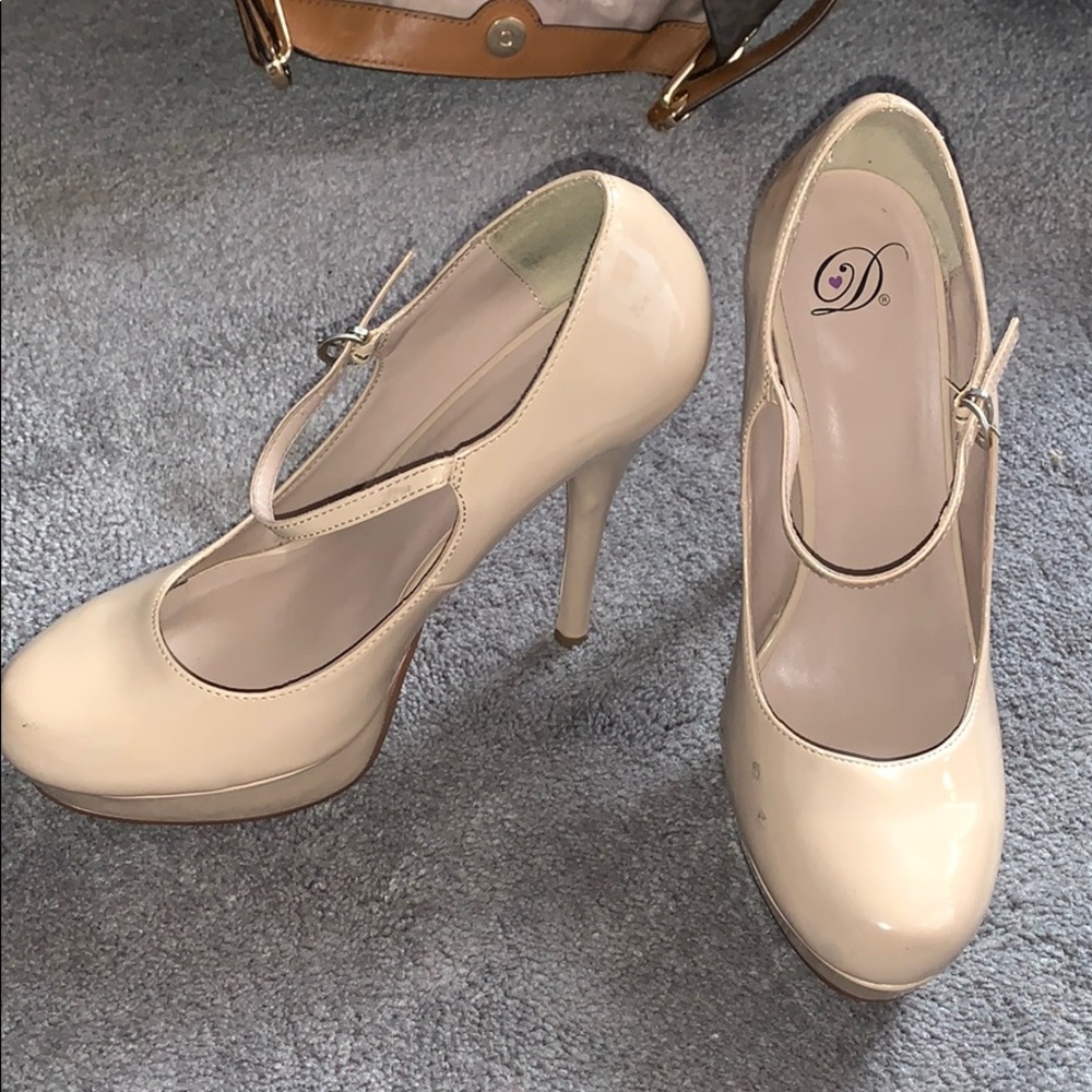 Tan Heels